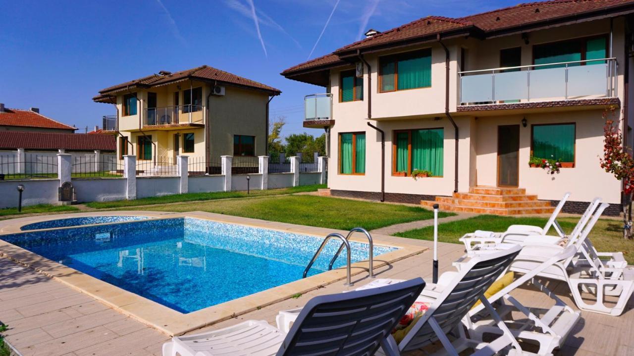 Family Villa Pomelo Bŭlgarevo Exterior foto