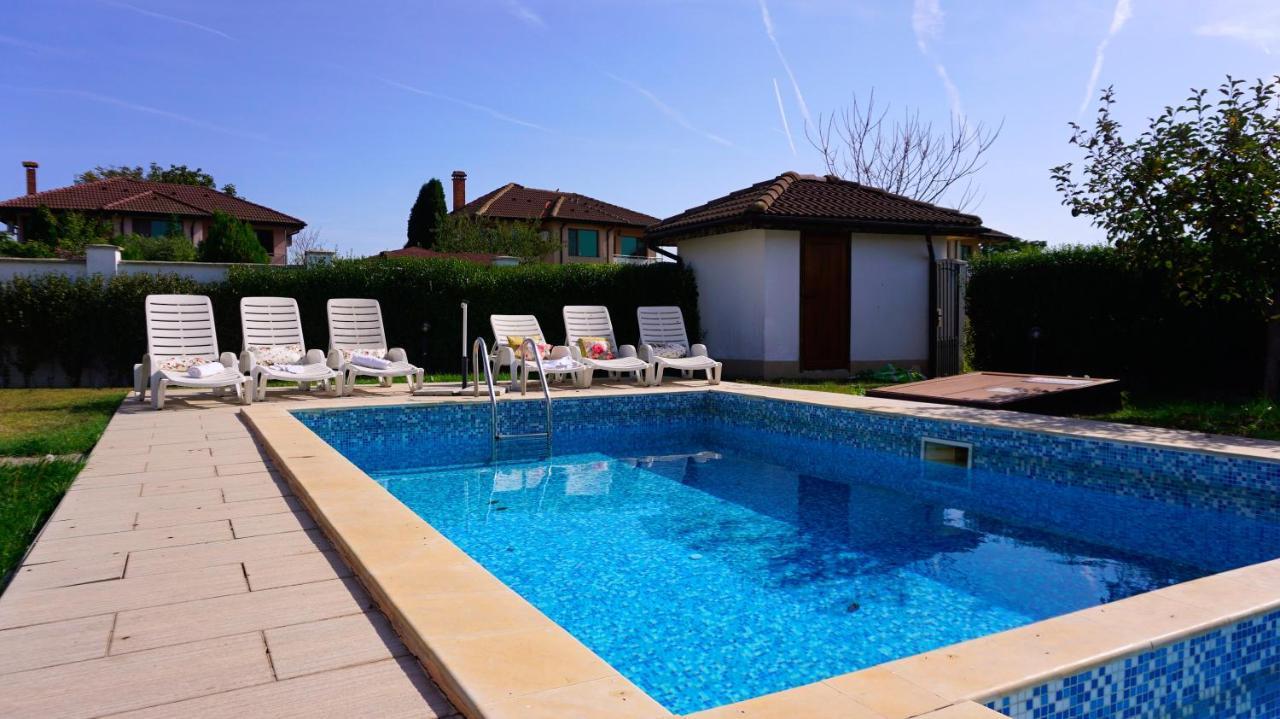 Family Villa Pomelo Bŭlgarevo Exterior foto