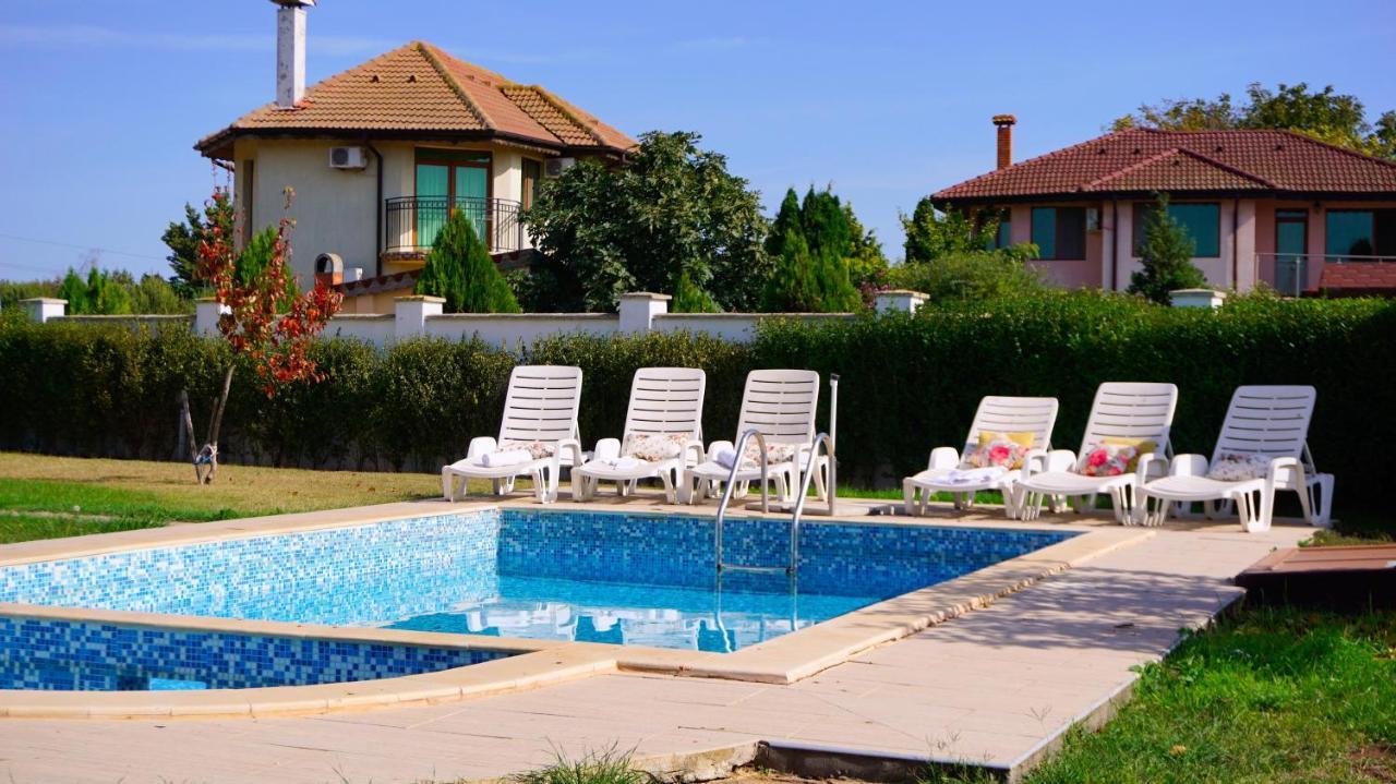 Family Villa Pomelo Bŭlgarevo Exterior foto