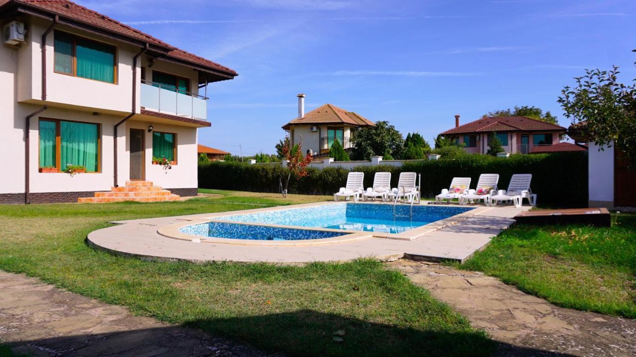 Family Villa Pomelo Bŭlgarevo Exterior foto