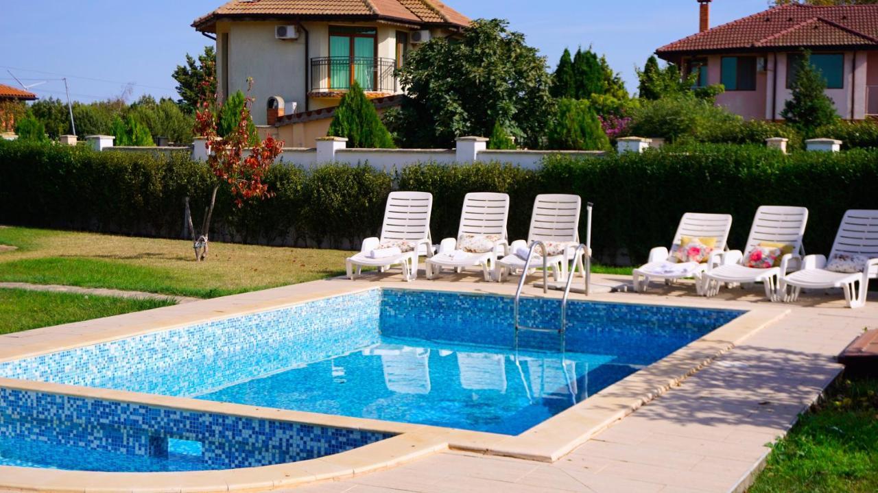 Family Villa Pomelo Bŭlgarevo Exterior foto
